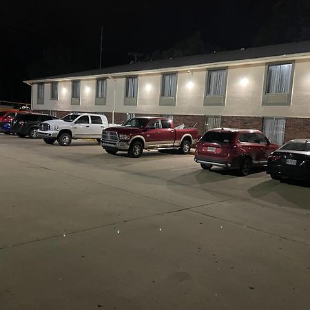 Days Inn By Wyndham Warrensburg Exterior foto