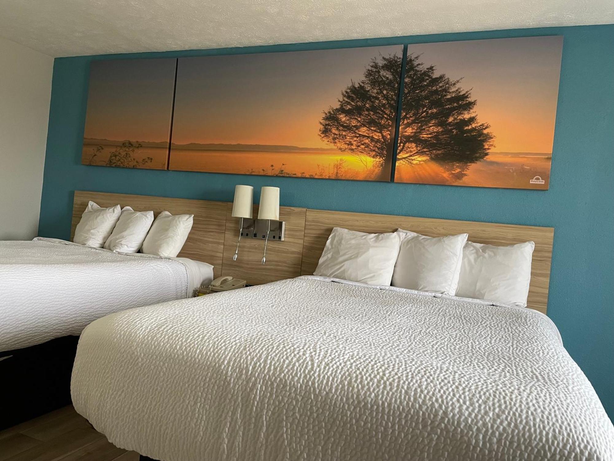 Days Inn By Wyndham Warrensburg Exterior foto